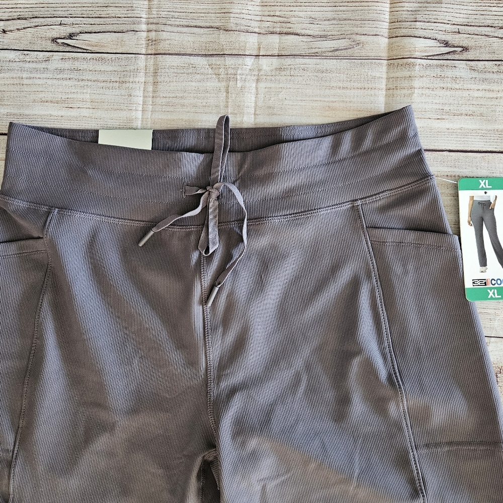 32 Degrees Ribbed Semi-Flare Pant - Picture 3 of 6